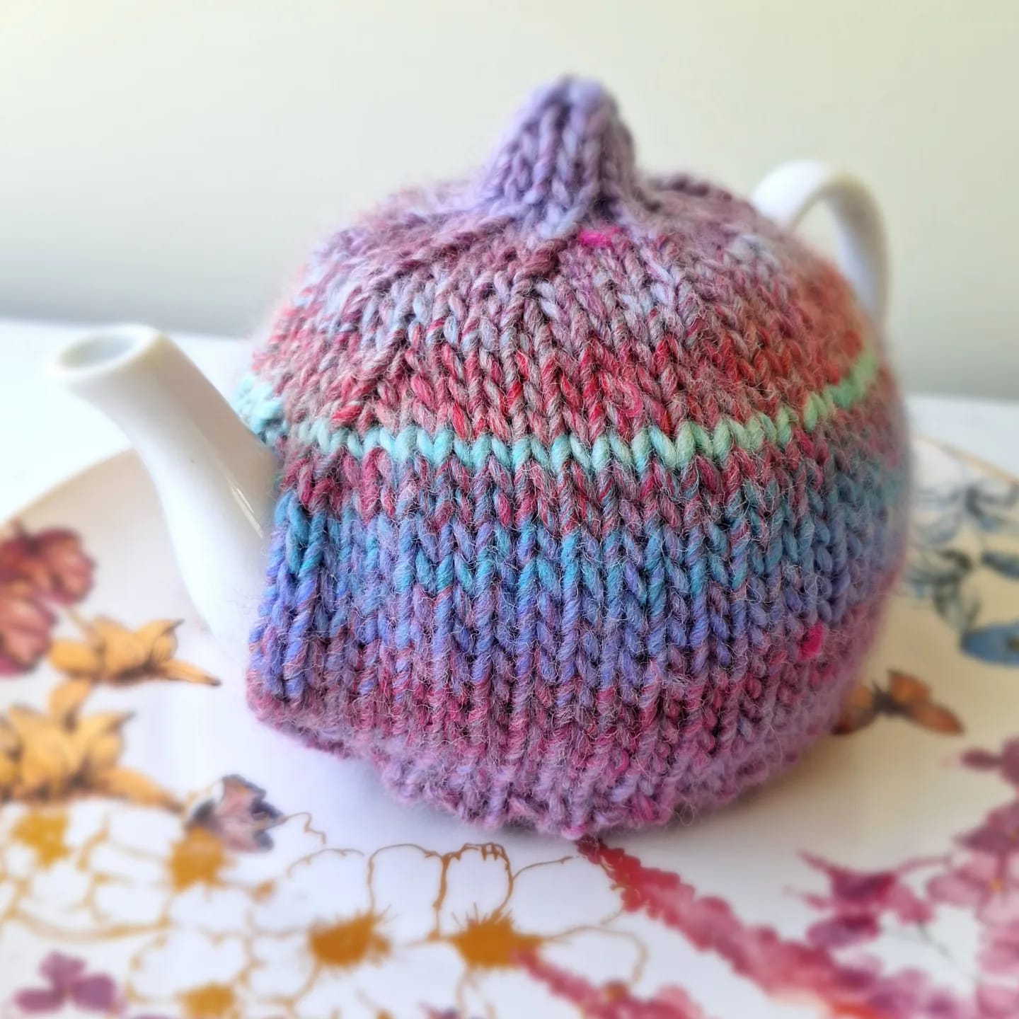 Simplici-Tea Knitted Tea Cosy