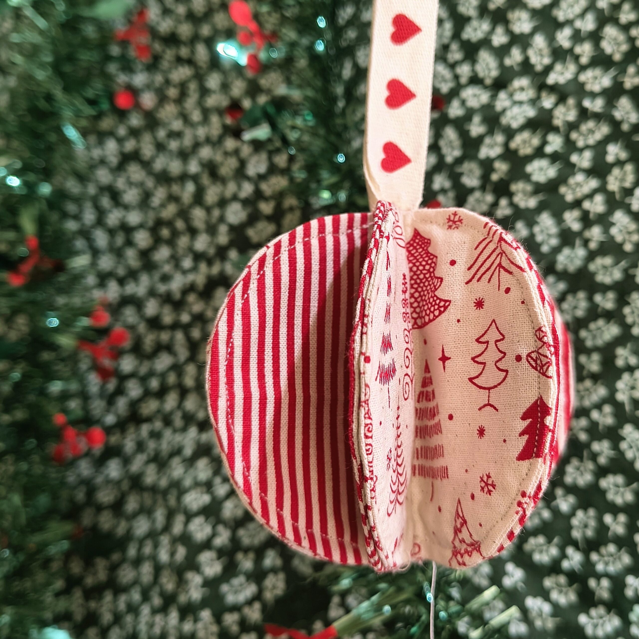 Fluted Bauble Christmas Sewing Pattern - Image 3